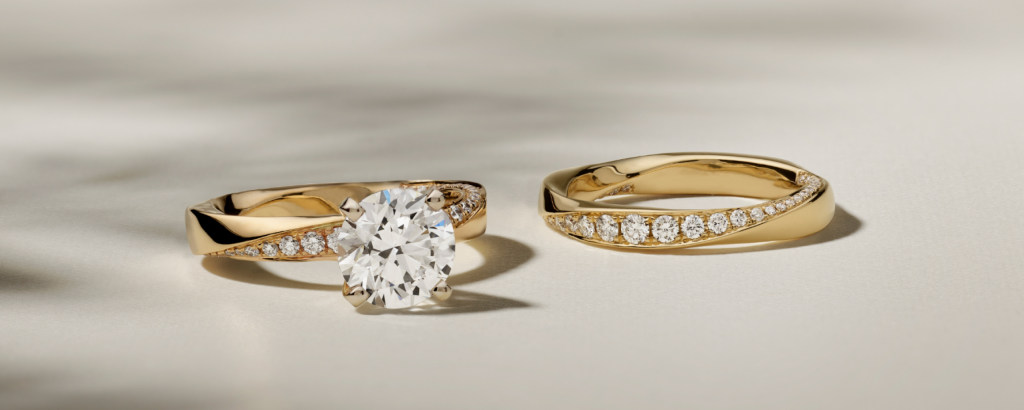How to Wear Engagement and Wedding Rings?