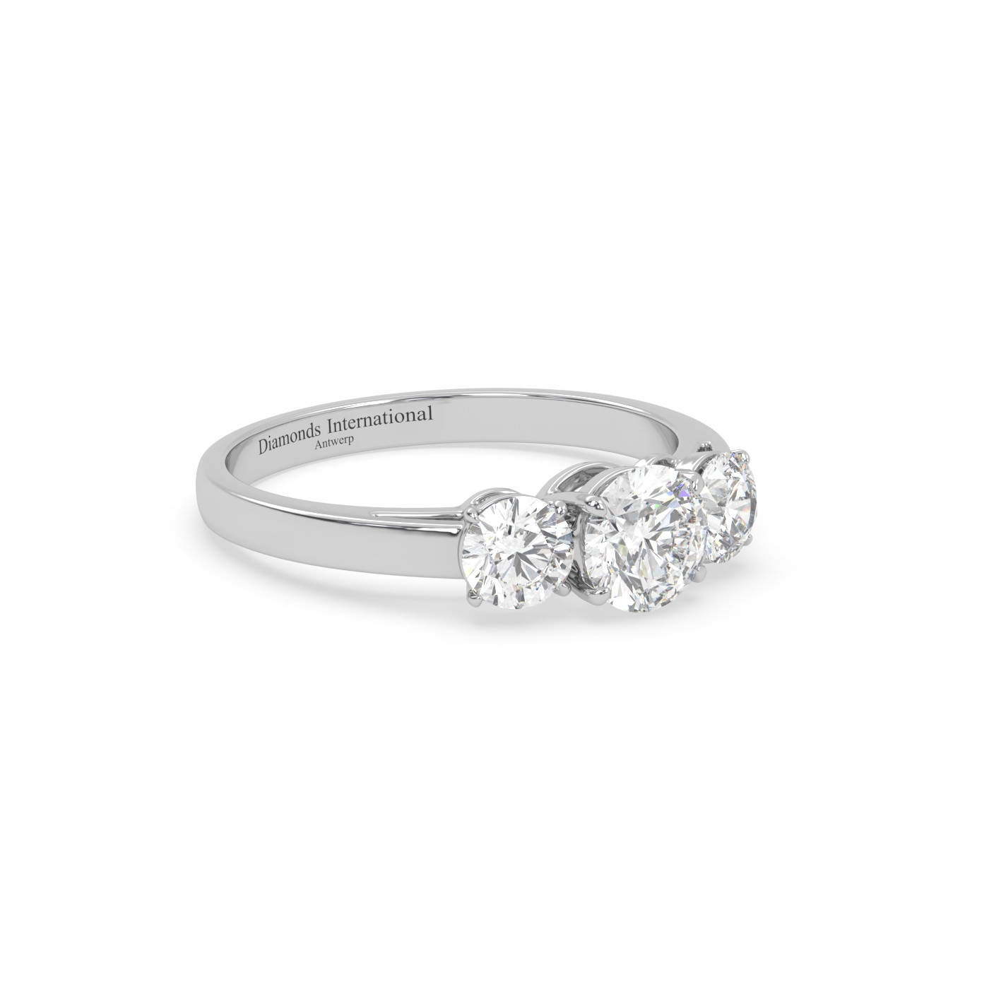 18k white gold  round cut 3 stone diamond ring